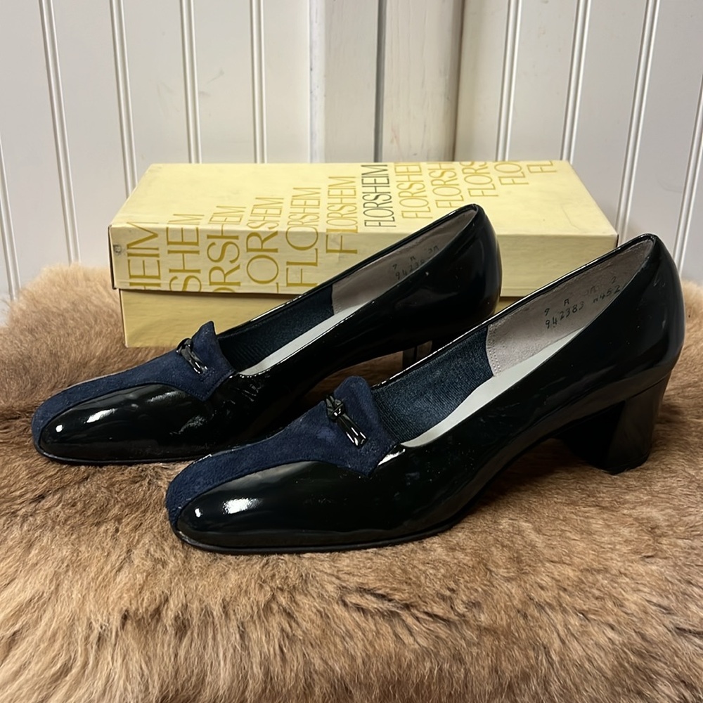 60s Florsheim Patent Leather Heels Shoes 9 Vintage - Picture 3 of 9